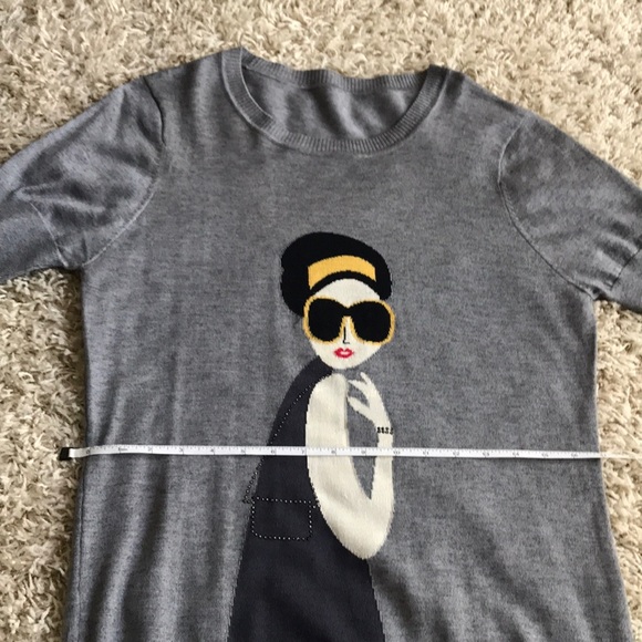 Graphic Sweater - Picture 6 of 7